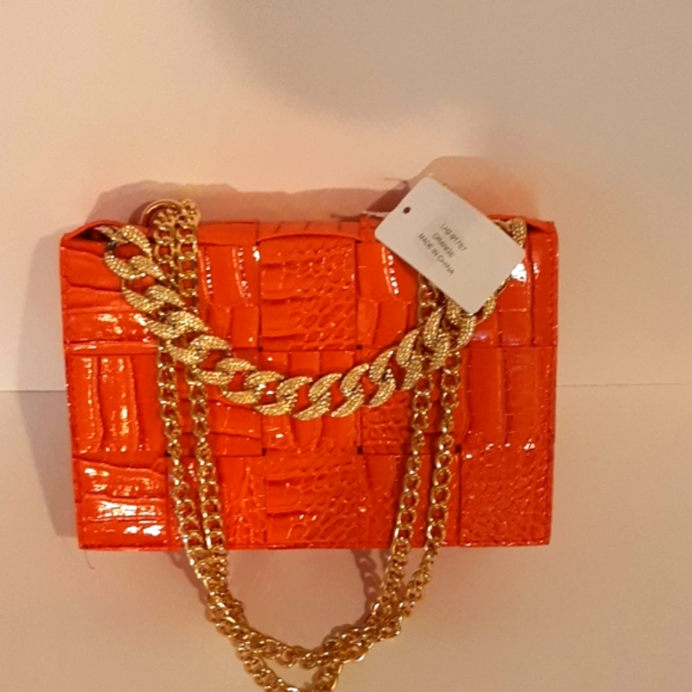 Mezon Messager Bag.     Smoke free home